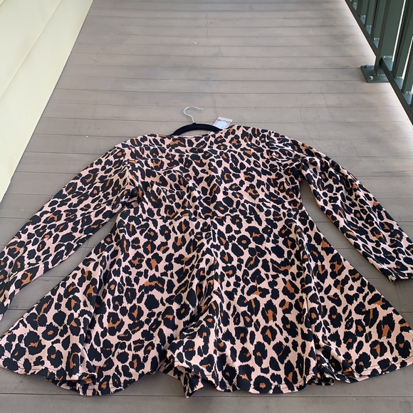 Unworn Leopard Long Sleeve Playsuit Size 16 - Picture 8 of 14